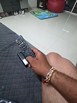 Meninmumbai online show from April 8, 2026, 5:35 pm