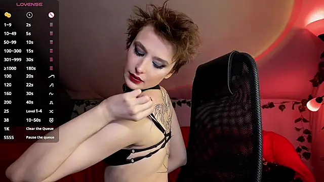 RebeNoir online show from May 11, 2026, 5:13 am