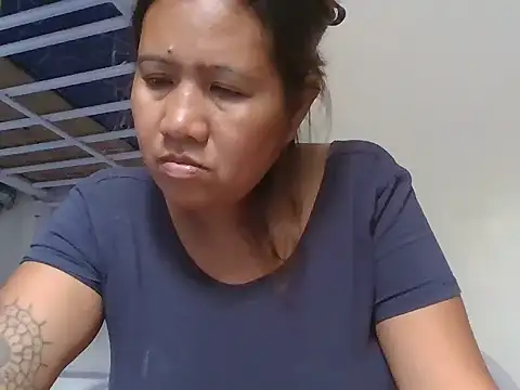  SweetSmile online show from May 15, 2026, 4:41 am