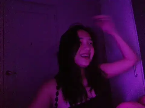 onlykays  online show from May 24, 2026, 1:49 pm