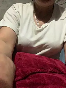 candy-beo online show from April 13, 2026, 1:05 pm