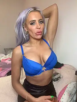 Snapshot of Calypso_222 chatting on May 8, 2026, 8:47 pm Calypso 222 online show from May 8, 2026, 8:47 pm