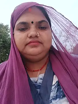 Snapshot of Desi_hot_bhabhi01 chatting on May 31, 2026, 1:18 pm Desi hot bhabhi01 online show from May 31, 2026, 1:18 pm
