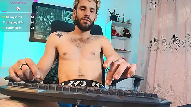 Axel storm2 online show from April 4, 2026, 2:36 pm