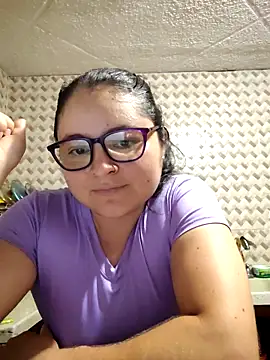 Snapshot of Dark_Cherry20 chatting on April 5, 2026, 9:34 pm Dark Cherry20 online show from April 5, 2026, 9:34 pm