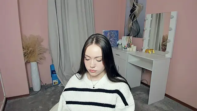 AsleyBasgall online show from April 6, 2026, 3:02 pm