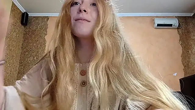 KateVibe 01 online show from May 15, 2026, 4:19 am