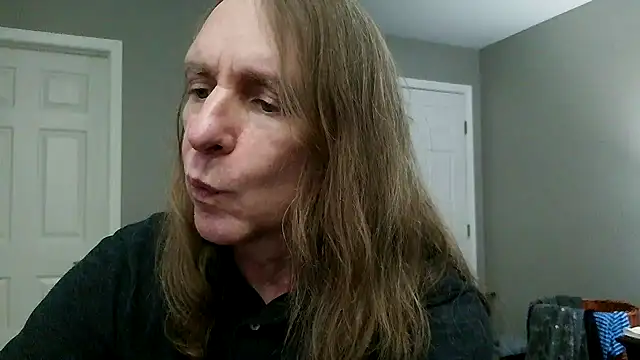 Snapshot of Magnus_Luv chatting on July 12, 2026, 10:56 pm Magnus Luv online show from July 12, 2026, 10:56 pm
