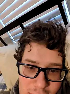 Snapshot of Johnnyboi chatting on April 16, 2026, 3:13 pm Johnnyboi online show from April 16, 2026, 3:13 pm