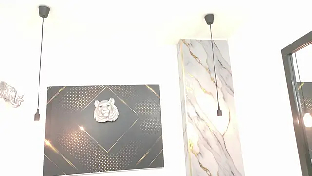 GoldenDesireX  online show from May 17, 2026, 6:48 pm