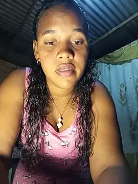 Snapshot of michelle_castillo chatting on April 19, 2026, 3:06 am michelle castillo online show from April 19, 2026, 3:06 am