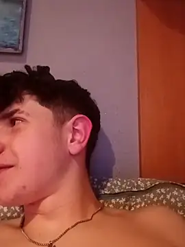 Snapshot of Thuuualvaritoohh chatting on April 5, 2026, 1:47 am Thuuualvaritoohh online show from April 5, 2026, 1:47 am