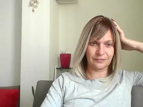 SweetLilTrouble online show from April 28, 2026, 11:26 am