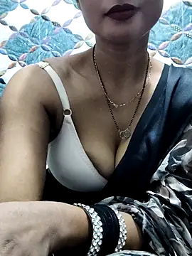 Neha lovers online show from April 5, 2026, 5:32 pm