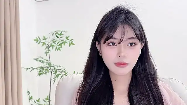 Snapshot of Kitteovo chatting on May 7, 2026, 3:12 am Kitteovo online show from May 7, 2026, 3:12 am