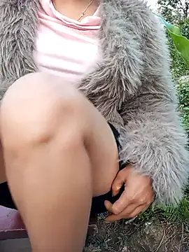 minachao121 online show from April 9, 2026, 11:10 pm