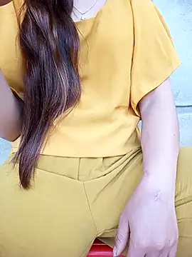 minachao121 online show from April 14, 2026, 9:15 am