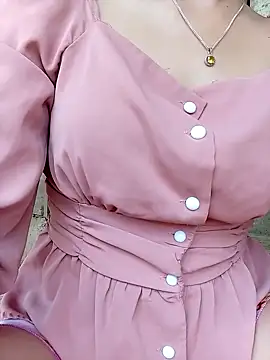 minachao121 online show from April 15, 2026, 3:02 am