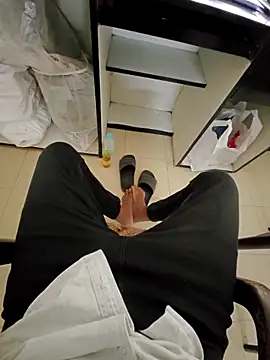 Snapshot of doggy69-dog chatting on April 7, 2026, 10:15 am doggy69-dog online show from April 7, 2026, 10:15 am