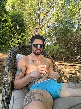 Snapshot of Jcboo14 chatting on April 10, 2026, 10:03 pm Jcboo14 online show from April 10, 2026, 10:03 pm