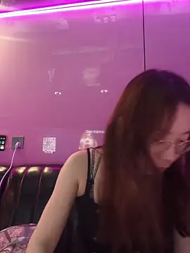 bingbing-521 online show from April 15, 2026, 2:35 pm