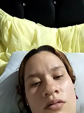 JennifferJilson online show from May 3, 2026, 11:33 pm