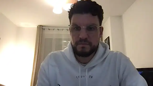 Snapshot of YoloNude chatting on April 5, 2026, 7:22 pm YoloNude online show from April 5, 2026, 7:22 pm