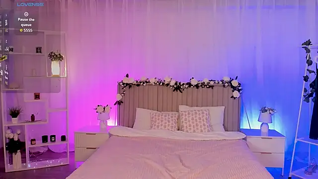 Snapshot of LisaAris chatting on June 11, 2026, 2:53 am LisaAris online show from June 11, 2026, 2:53 am