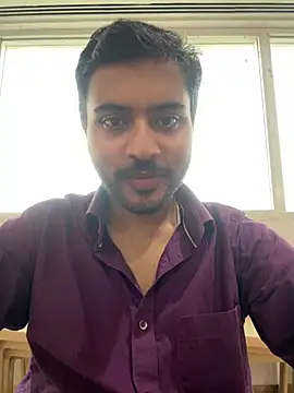 Sweetloverr28 online show from April 29, 2026, 11:03 am