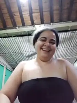 Snapshot of Golositadeamor chatting on May 4, 2026, 8:10 am Golositadeamor online show from May 4, 2026, 8:10 am