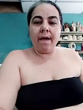 Snapshot of Golositadeamor chatting on May 5, 2026, 6:16 pm Golositadeamor online show from May 5, 2026, 6:16 pm