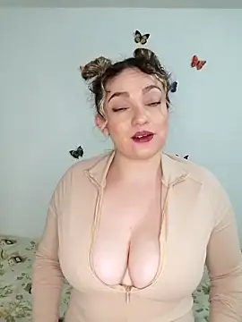 honey hornie online show from April 12, 2026, 12:59 am