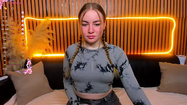 AlyaMe online show from April 23, 2026, 1:18 am
