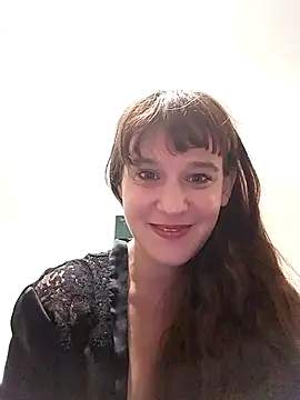 Snapshot of Maggie38 chatting on May 18, 2026, 7:25 am Maggie38 online show from May 18, 2026, 7:25 am