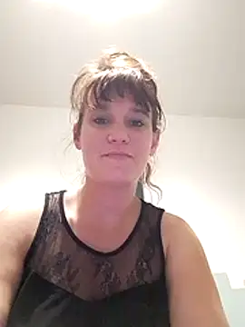 Snapshot of Maggie38 chatting on May 23, 2026, 11:58 am Maggie38 online show from May 23, 2026, 11:58 am