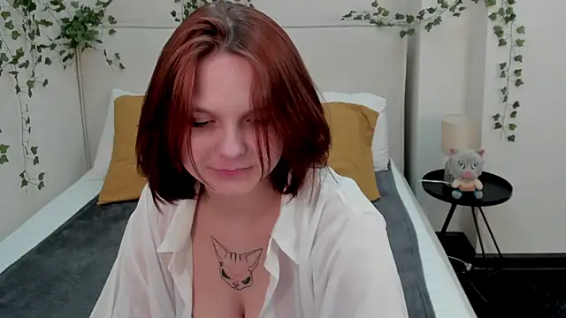 Snapshot of Charlotte_Stee chatting on May 11, 2026, 2:06 am Charlotte Stee online show from May 11, 2026, 2:06 am