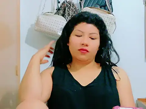 Snapshot of MojaditPussy chatting on May 13, 2026, 6:00 am MojaditPussy online show from May 13, 2026, 6:00 am