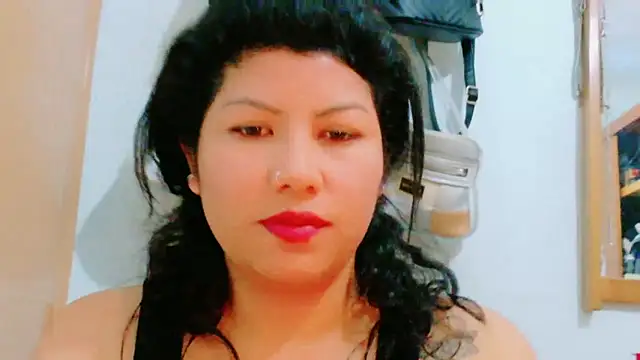 Snapshot of MojaditPussy chatting on May 17, 2026, 2:24 pm MojaditPussy online show from May 17, 2026, 2:24 pm