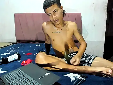 Junior bebe online show from April 16, 2026, 12:44 am