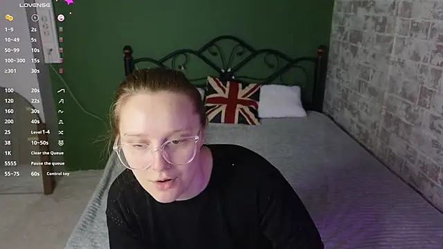 JessieWayy online show from May 28, 2026, 1:14 am
