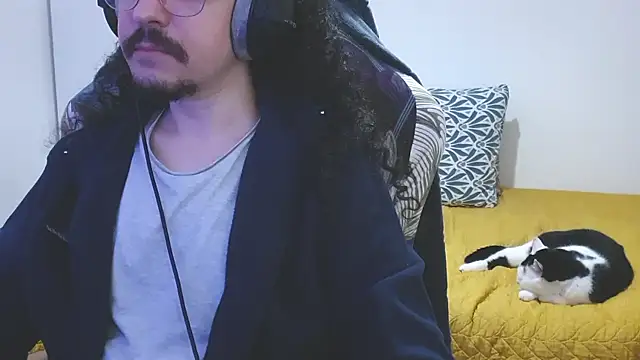 okakox online show from April 7, 2026, 1:11 pm