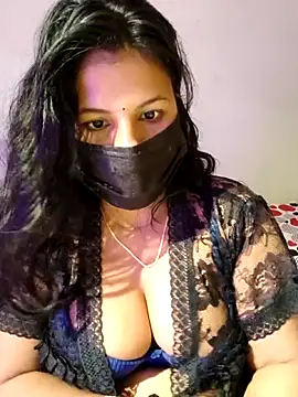 Hot Alicee online show from May 17, 2026, 4:47 pm