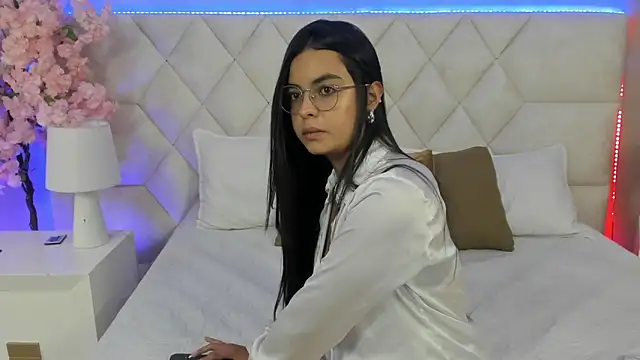 Snapshot of Gia__evanss chatting on April 11, 2026, 12:20 pm Gia evanss online show from April 11, 2026, 12:20 pm