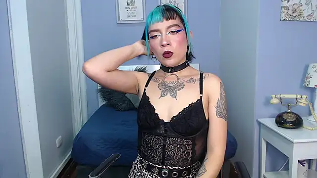 Snapshot of velveth_noir chatting on April 9, 2026, 1:27 pm velveth noir online show from April 9, 2026, 1:27 pm