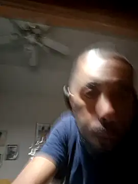 Willybigcock1981 online show from May 19, 2026, 3:46 am