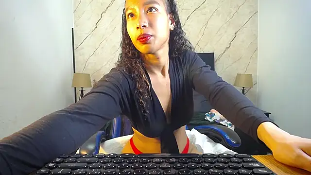 hasley cute online show from April 18, 2026, 6:56 pm