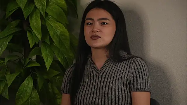 KatheKmiec online show from April 8, 2026, 9:31 am