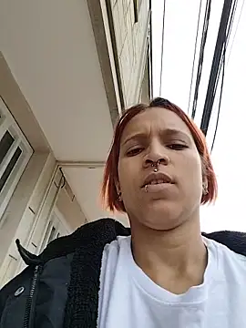 Snapshot of Mia_0-4 chatting on May 13, 2026, 4:04 pm Mia 0-4 online show from May 13, 2026, 4:04 pm