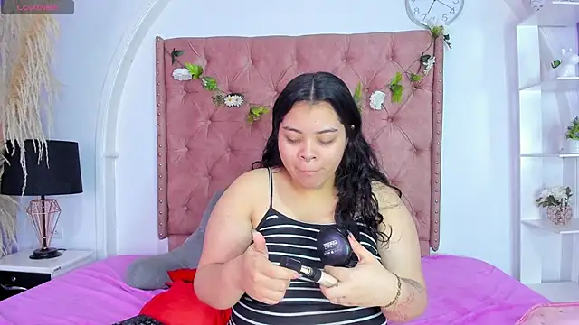 ROSELEI  online show from June 6, 2026, 9:47 am