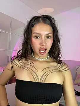 Dreanaa online show from May 26, 2026, 6:59 pm